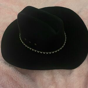 Black cowboy hat